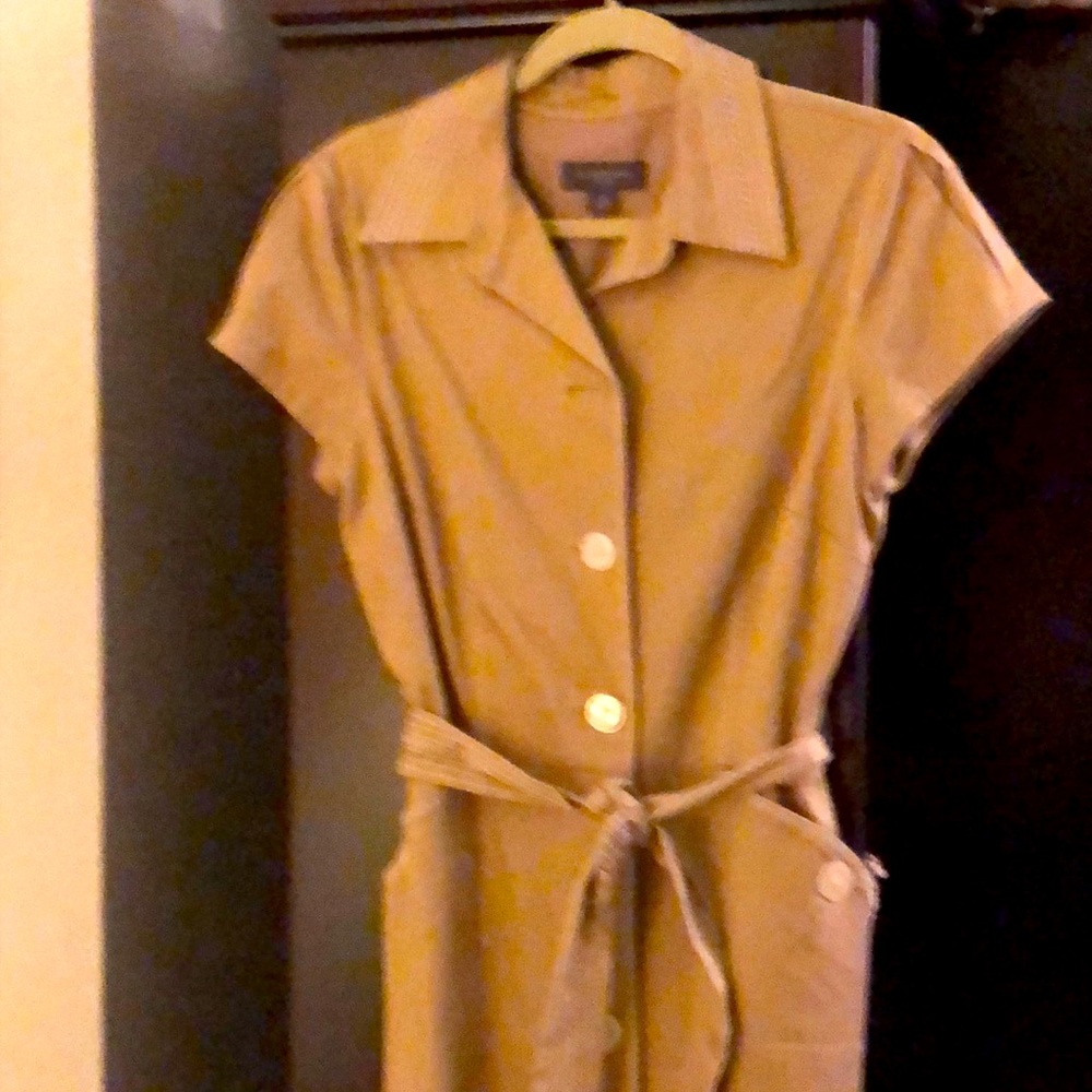 Casual elegance, for dress, or casual outing